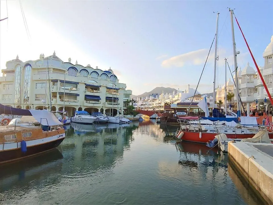 Luxury 7 Bedroom Villa Heated Pool Hot Tub 5 Mins From The Beach Sleeps 16 Benalmadena
