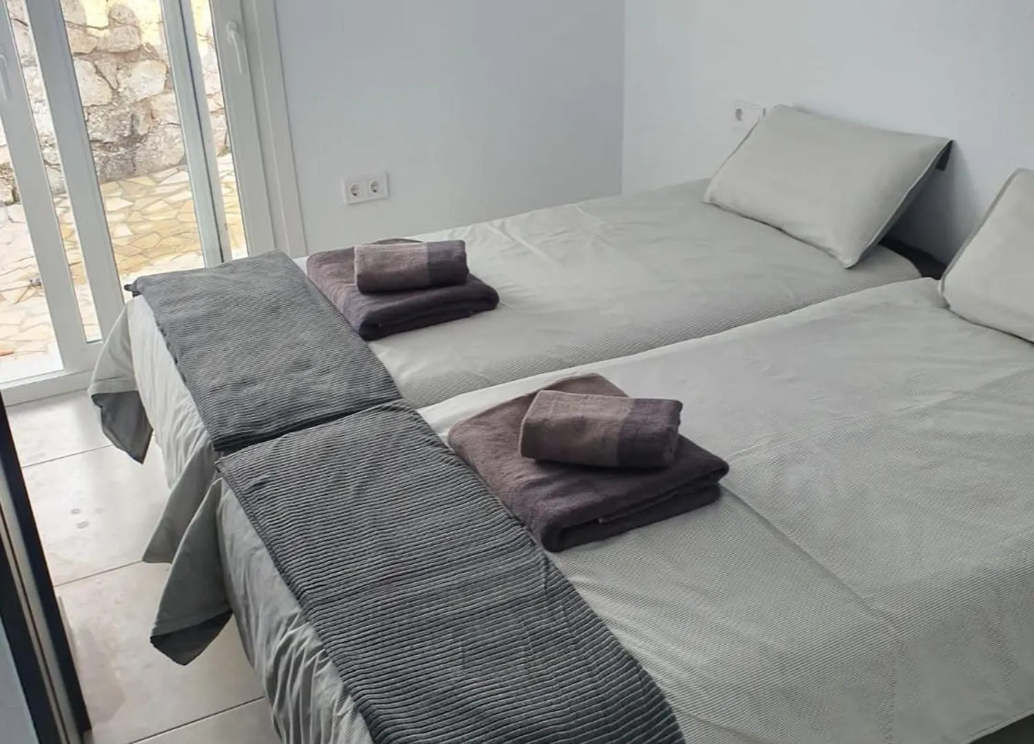 Luxury 7 Bedroom Villa Heated Pool Hot Tub 5 Mins From The Beach Sleeps 16 Benalmadena Spain